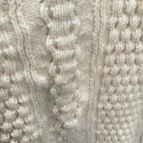 Vintage John Molloy Light Tan Cable Knit Sweater Hand Fashioned 100% Wool Sz 44 - Picture 3 of 6